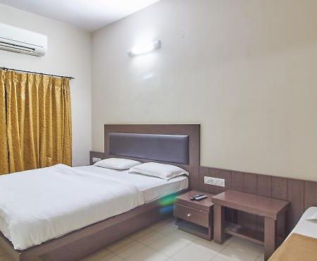 Hotel Airlines Mysore Ngoại thất bức ảnh